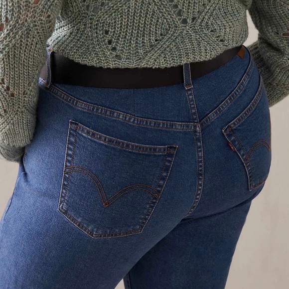 Stretchy High-Waisted Wedgie Skinny Jean - Picture 2 of 4